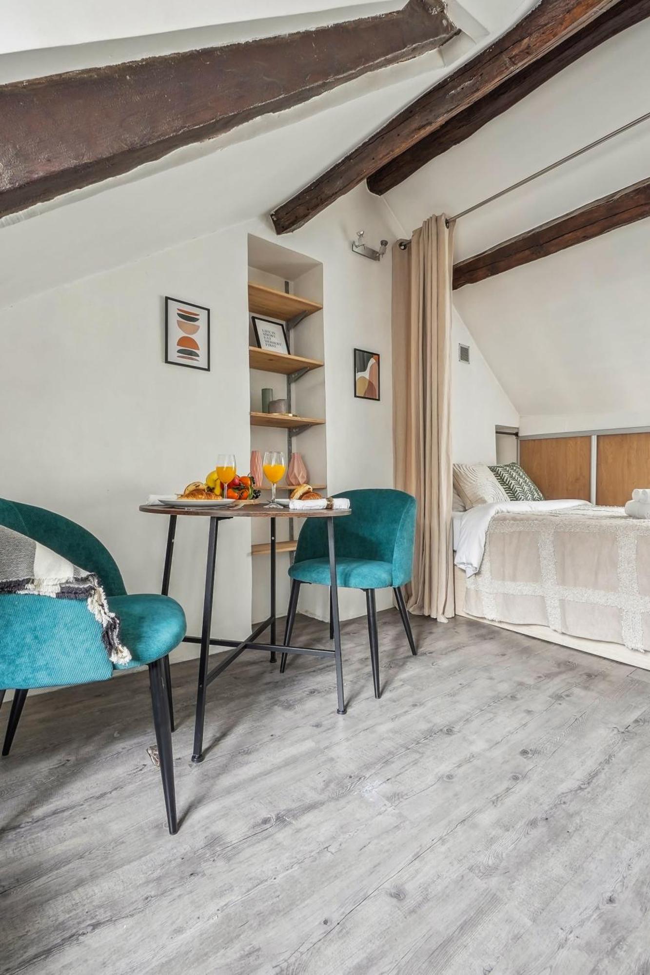 Place Des Vosges & Le Marais - Cityapartmentstay ปารีส ภายนอก รูปภาพ