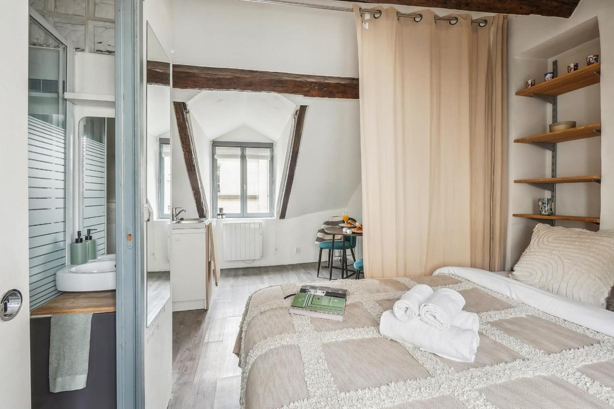 Place Des Vosges & Le Marais - Cityapartmentstay ปารีส ภายนอก รูปภาพ